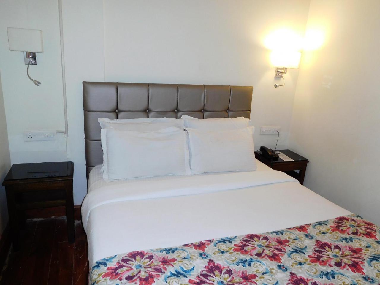 The Heritage Club - Tripura Castle Hotel And Spa Shillong Esterno foto