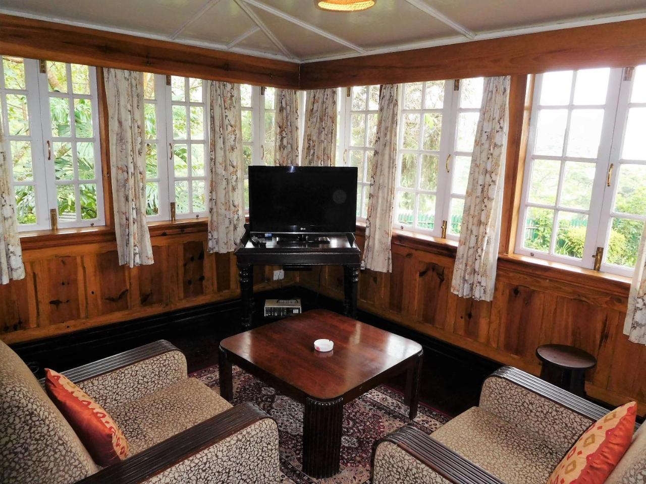 The Heritage Club - Tripura Castle Hotel And Spa Shillong Esterno foto
