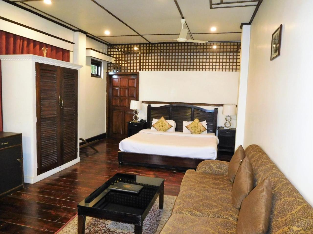 The Heritage Club - Tripura Castle Hotel And Spa Shillong Esterno foto